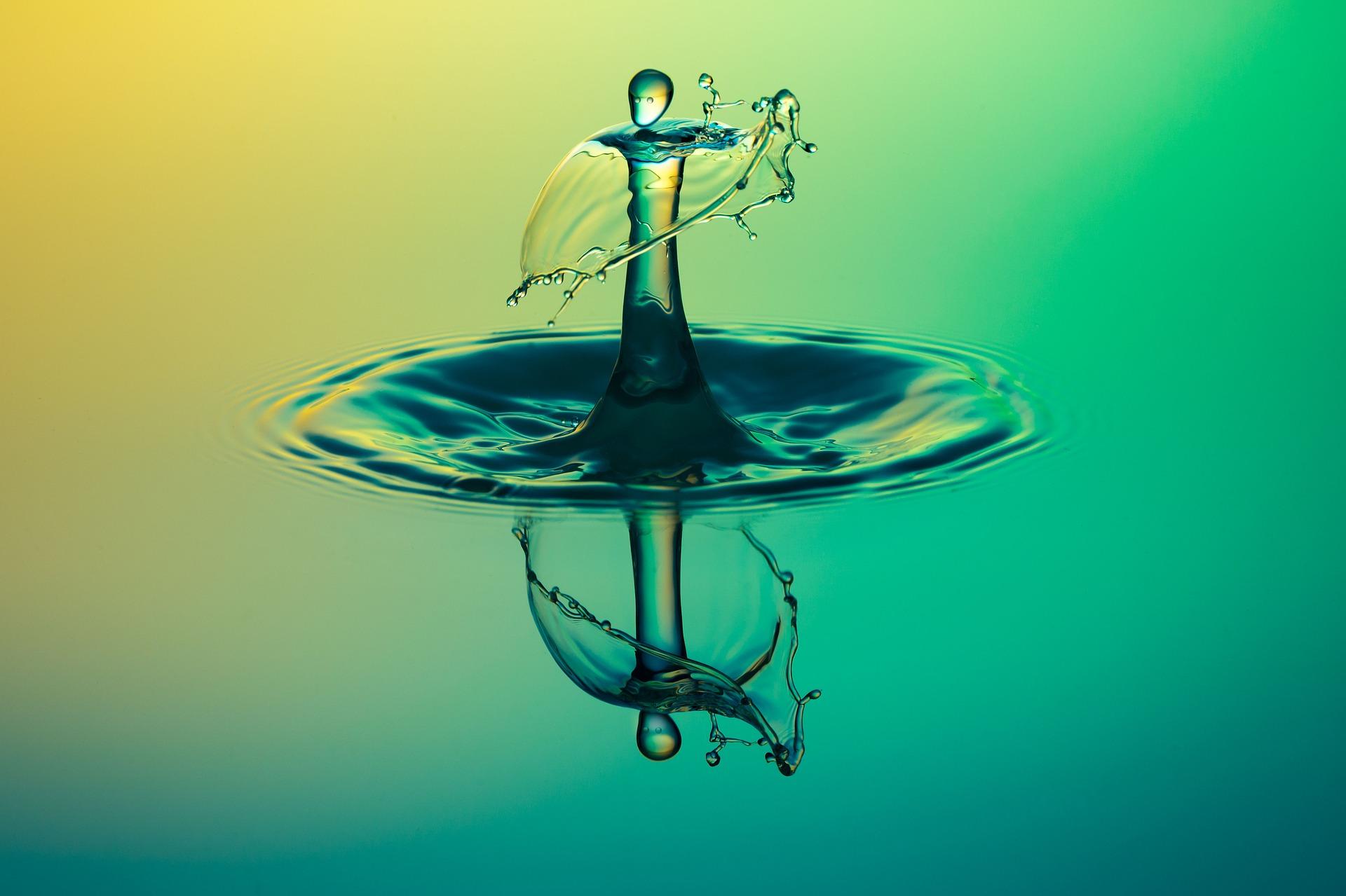 Drop of water 1004250 1920